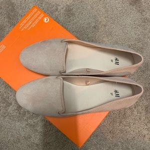 Baby pink H&M flats